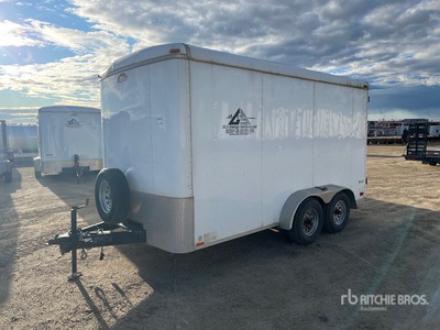 2012 Cargo Mate 15 ft T/A Tool Crib Remolque Cerrado