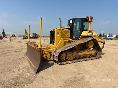 2012 Cat D6N LGP جرافة مجنزرة