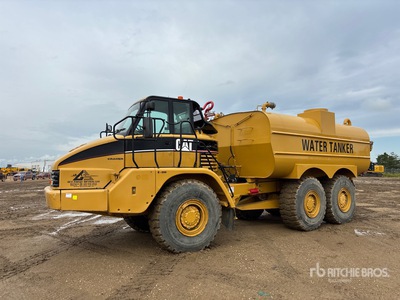 2004 Cat 730 6x6 Camion de agua articulado