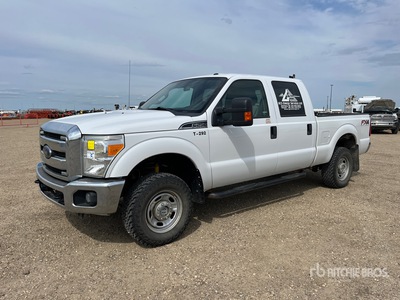 2013 Ford F-250 XLT 4x4 Crew Cab Ute