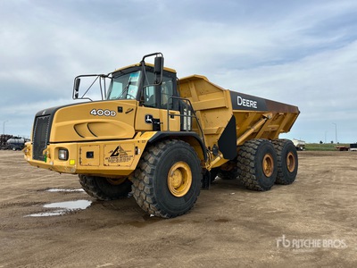 2007 John Deere 400D Kiepwagen met knikbesturing