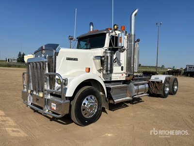 2009 Kenworth W900 6x4 T/A Day Cab Truck Tractor
