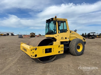 2013 Bomag BW 211 D-50 Compacteur à tambour lisse