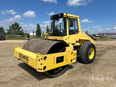 2011 Bomag BW211 D40 Smooth Drum Compactor