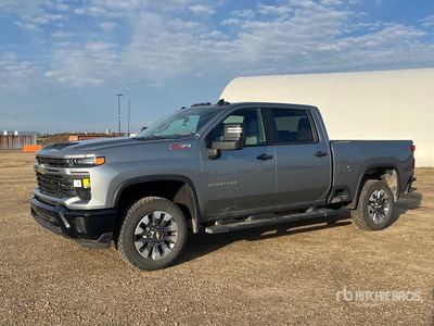 2024 Chevrolet Silverado 2500 HD Custom 4x4 Crew Cab Pickup