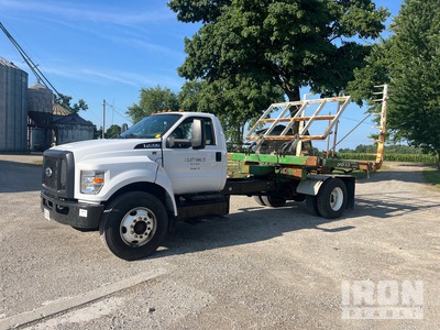 2019 Ford F-750 4x2 W/Hauser Built 9615 Stack Retriever HD series III Cabine et châssis