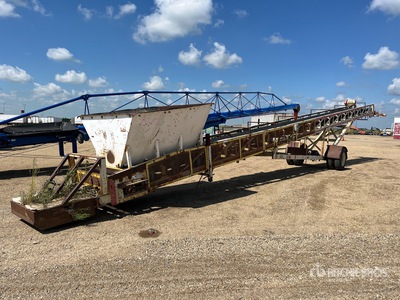 White 30 in x 60 ft Portable Stacking Conveyor