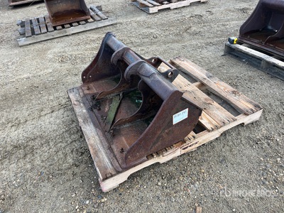 Bobcat 39 in Cleanup Benna per escavatore