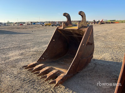 Brandt EX0300 48 in Q/C Digging Excavator Bucket - Fits John Deere 350G