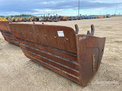 Brandt 72 in Q/C Hydraulic Tilting Excavator Bucket