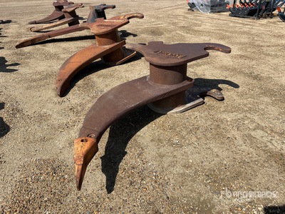Brandt 55 in Q/C Excavator Ripper - Fits 300 Series