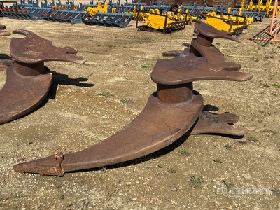 WBM 58 in Q/C Excavator Ripper - Fits 300 Series