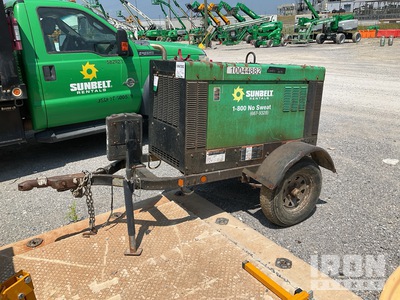 2018 Miller Big Blue 400 Pro 350 A Mobile Multi-Process を見 Welder - Fueled