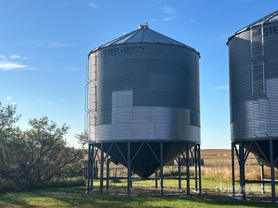 Westeel-Rosco +/- 4400 bu 6 Ring Hopper Grain Bin