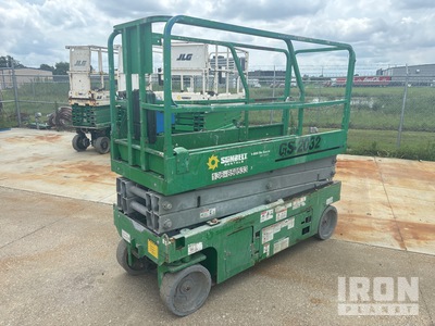 2016 Genie GS2032 Electric Scissor Lift