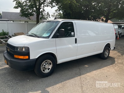 2018 Chevrolet 3500 Express Cargo Van