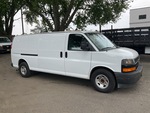 Picture, Right Front Corner