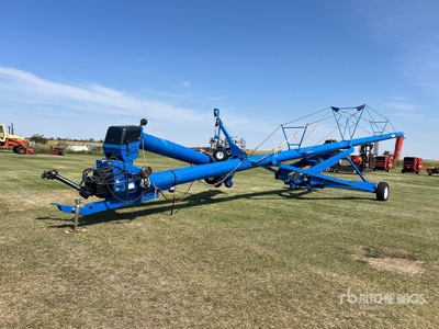 2005 Brandt 1370 13 in x 70 ft Swing Getreideschnecke