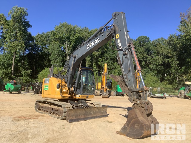 EXCAVADORA 2020 JOHN DEERE 135G