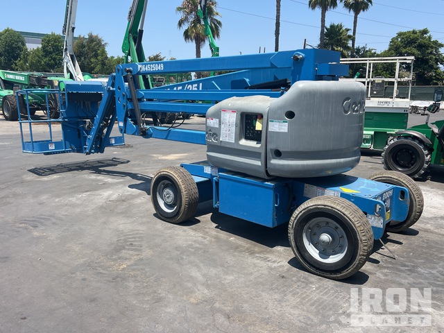 ELEVADOR ARTICULADO 2016 GENIE Z4525J