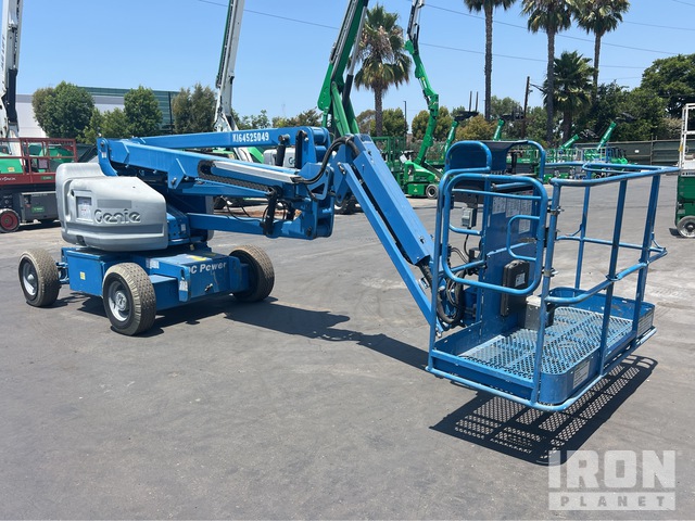 ELEVADOR ARTICULADO 2016 GENIE Z4525J