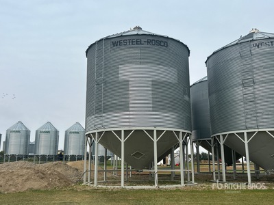 Westeel-Rosco +/- 4400 bu 6 Ring Hopper Grain Bin