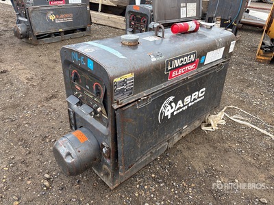 2004 Lincoln Classic 300D Engine Driven Welder