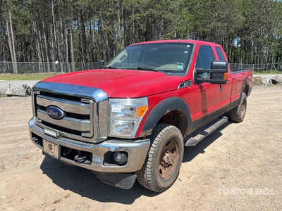 2015 Ford F-350 XLT 4x4 Extended Cab Pickup