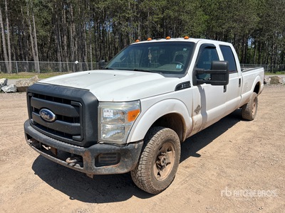 2011 Ford F350 XL 4x4 Crew Cab Pickup