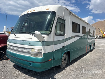 2000 Freightliner Motor Home
