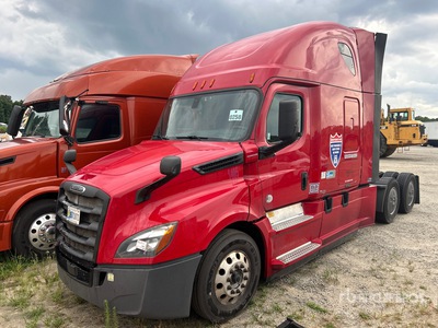 2020 Freightliner Cascadia 126 6x4 Sleeper Truck Tractor