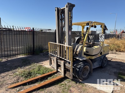 2016 Hyster H80FT 8000 lb Pneumatic Tire رافعة شوكية (Inoperable)