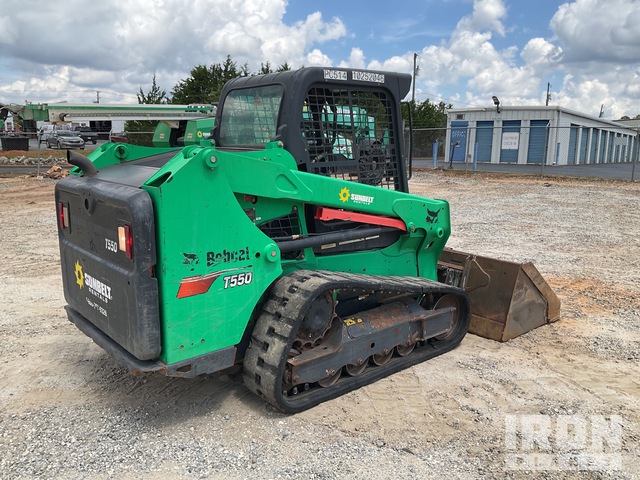 MINI CARGADOR SOBRE ORUGAS 2020 BOBCAT T550