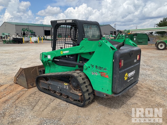 MINI CARGADOR SOBRE ORUGAS 2020 BOBCAT T550