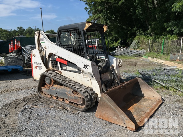 MINI CARGADOR SOBRE ORUGAS 2019 BOBCAT T590