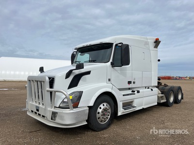 2013 Volvo VNL 6x4 Tracteur Routier Couchette