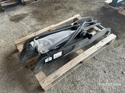 2025 GIYI GY-XJ7T 14 in Hydraulic Excavator Thumb - Fits Cat 7 - 9 ton (Unused)