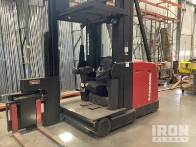 Raymond SA CSR30T 3000 lb Order picker