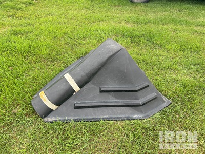9 in Poly Hopper
