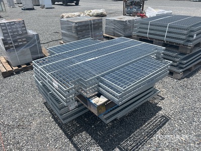 Quantity of (8) 58 x 33 x 1 ½ Hot Dip Galvanized Grates Attrezzatura industriale