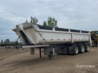 2024 Canuck R12-3500 33 ft Tri/A Remolque banera