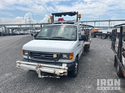 2006 Ford E-350 4x2 Verf striping vrachtwagen