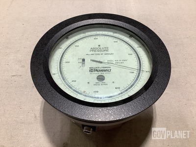 Wallace & Tiernan Pennwalt 61B-1D-0800 Absolute Pressure Gage