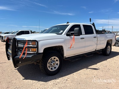 2018 Chevrolet Silverado 3500HD 4x4 Crew Cab Pickup