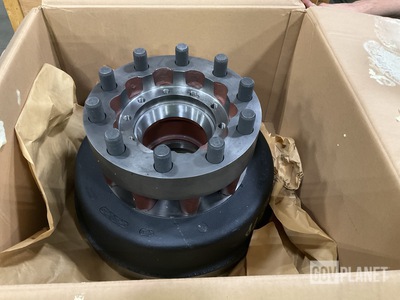 (6) Oshkosh 1775940 U Vehicular Wheel Hubs