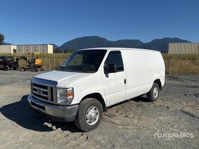 2011 Ford E-250 Fourgon cargo