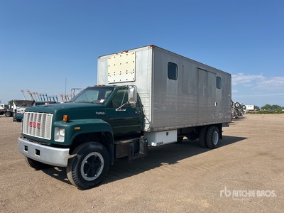 1994 GMC TopKick C5500 4x2 Furgoneta caja cerrada