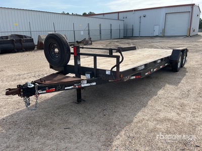 2013 PJ Trailers 24 ft T/A Przyczepa do sprzętu