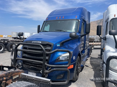 2020 Freightliner Cascadia 126 6x4 T/A Sleeper Truck Tractor
