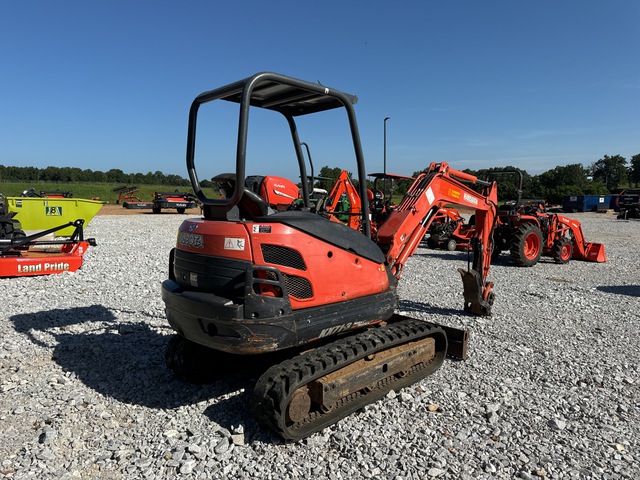 EXCAVADORA KUBOTA KX713S